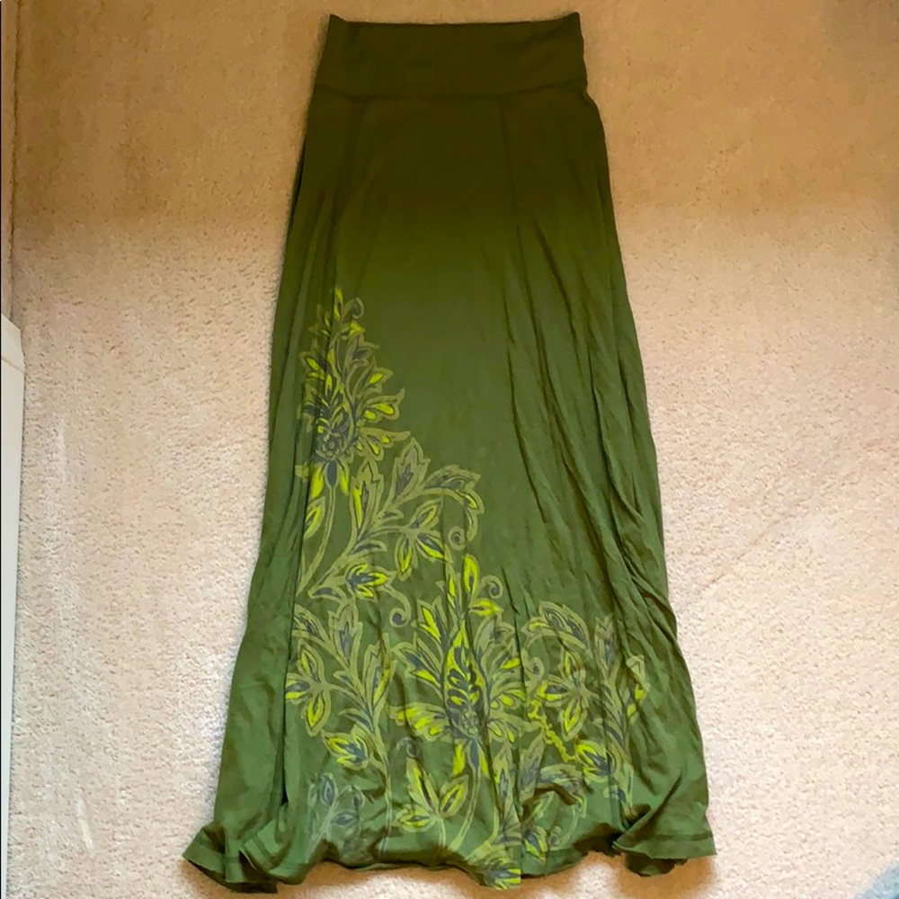 Life is Good maxi forest green skirt XS